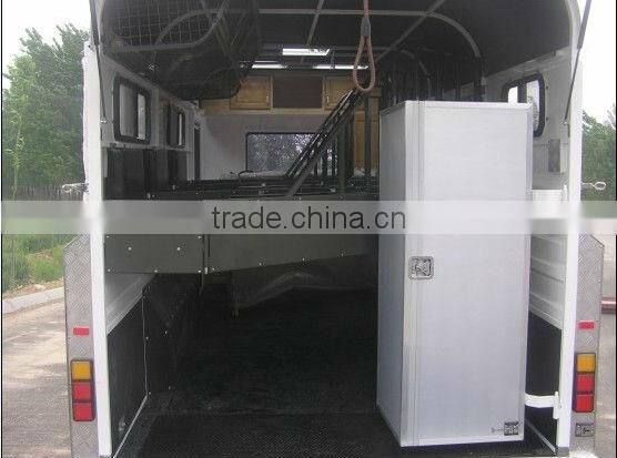 angle load horse floats for 3 horses