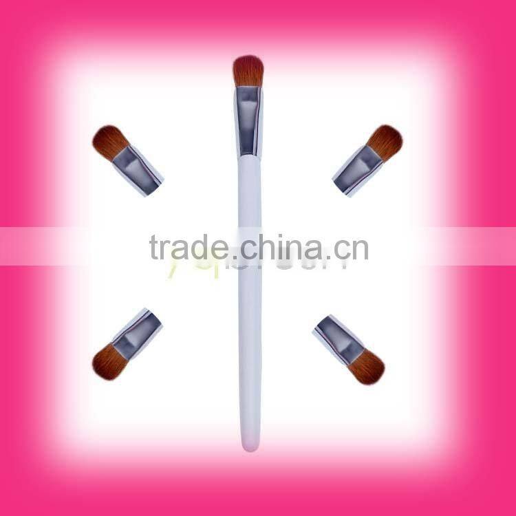 Foundation Brush and Concealer Brush 002