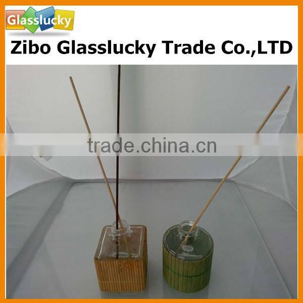 Decorative glass bottle reed diffuser with rattan stick wholesale