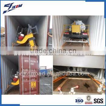 chips spreader machine for road making
