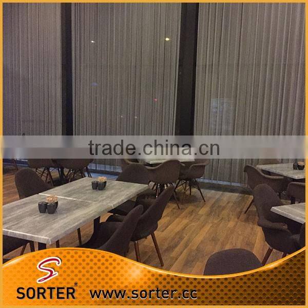 Hanging metal drapery screen window blinds