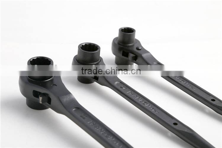 Double Tail Ratchet Wrench