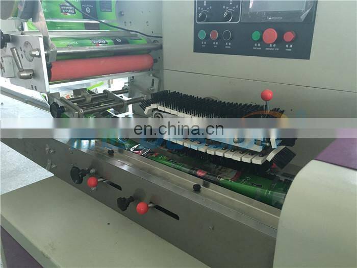 Automatic baby diaper packing machine