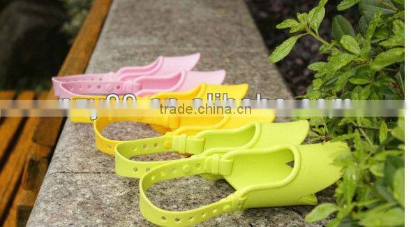 Factory cheap price flexible foldable silicone duckbilled dog muzzle Bark bite stop For pet dog