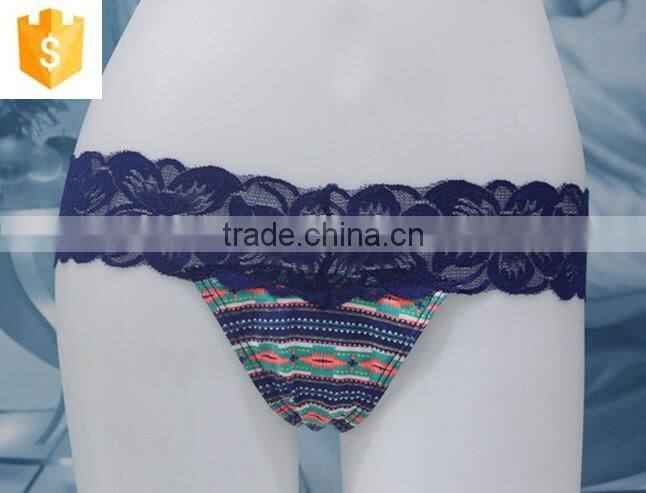The teen lace g-string with floral photo
