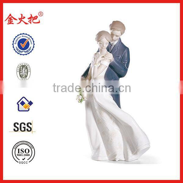 Souvenir wedding anniversary figurine