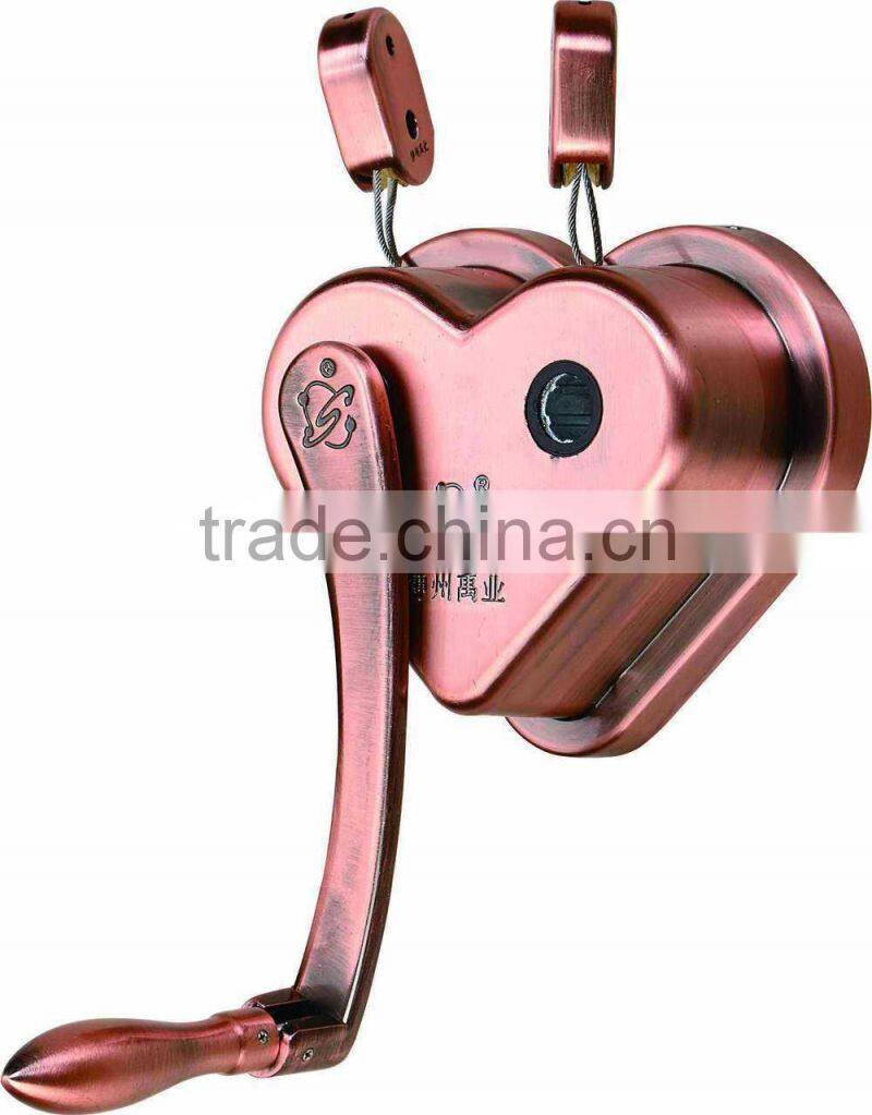 Heart shape design lifting clothes drying rack hanger