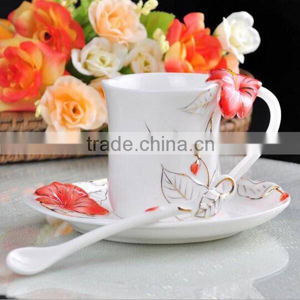 Wholesale porcelain hibiscus gold traced tea cups and saucers sets