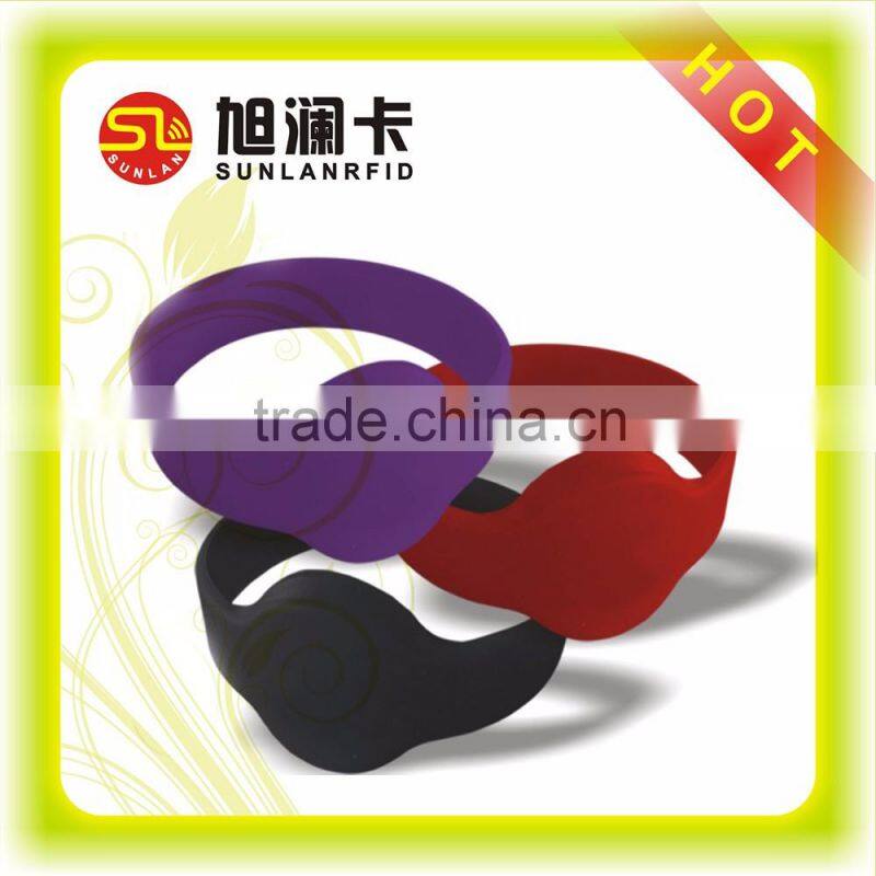 Waterproof Soft PVC RFID Wristband With Tk4100 Chip