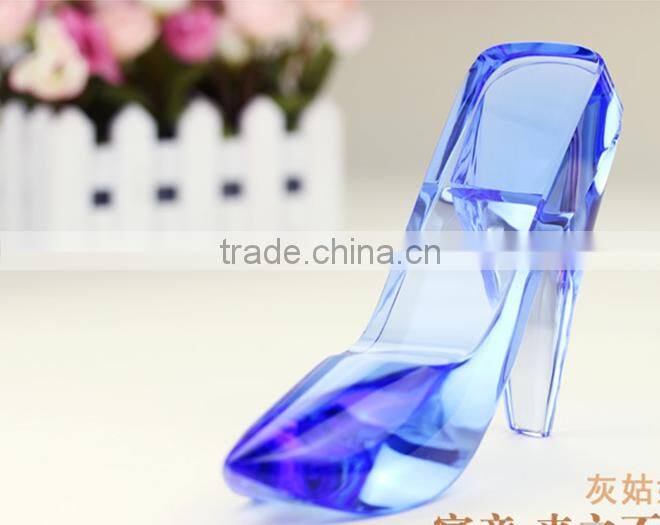 Fashion crystal wedding favor souvenir islamic crystal shose souvenir Products Suppliers