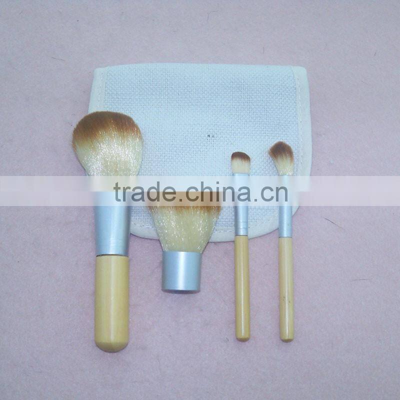Hot sale 4 pcs makeup brushes portable soft synthetic hair bamboo handle cosmetic makeup brush set with gunny bag