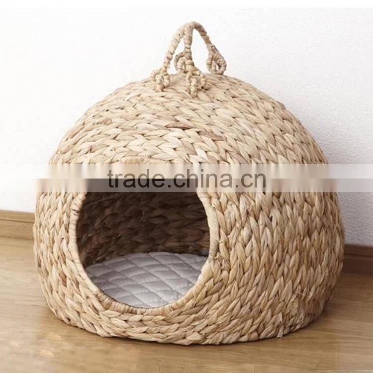 Cat product wholesale flexible handles design natural straw woven cat bed