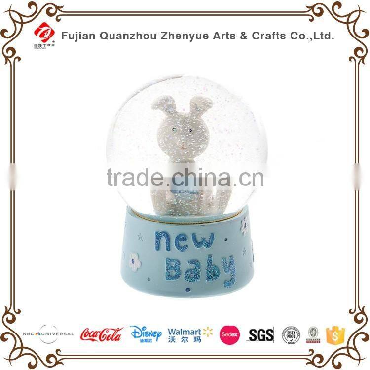 Sweet candy unique christmas tree snow globe