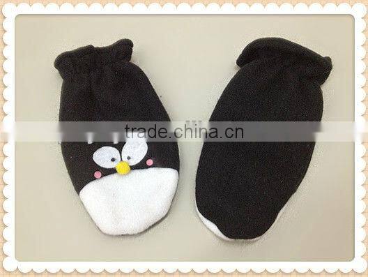 Fty design EN71 penguin hat party ideas baby hat&glove for party