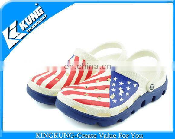 Cheap and stylish man garden shoe with eva material
