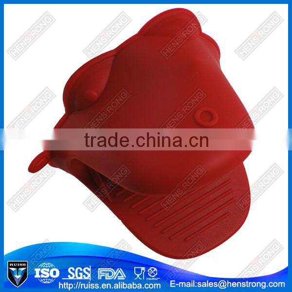 convenient to take stainless steel microwave heated gloves