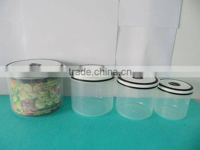 Plastic food saver storage containers