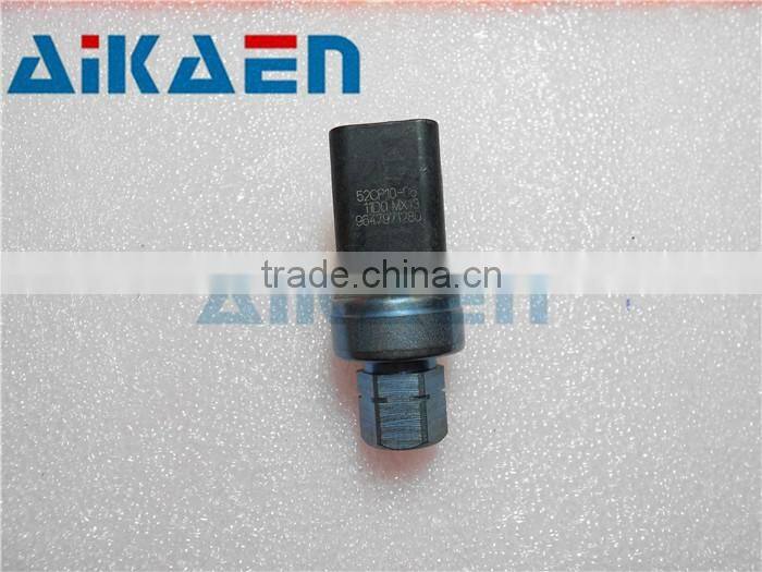 Fuel Rail Pressure Sensor 52CP10-06,52CP1006 Electronic Pressure Sensor