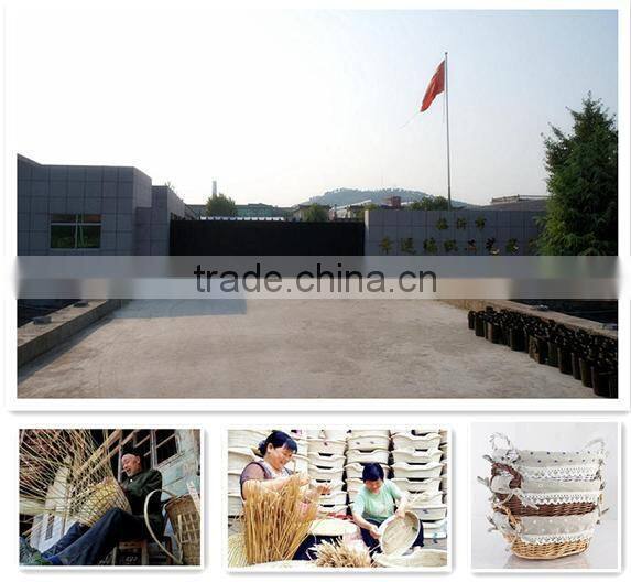 2014 hotsell large wicker hamper gift storage basket perfect in design and size