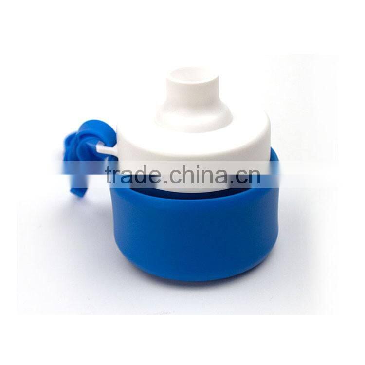 2017 ecofriendly folding drinking bottles/silicone folding water cups wholesaler