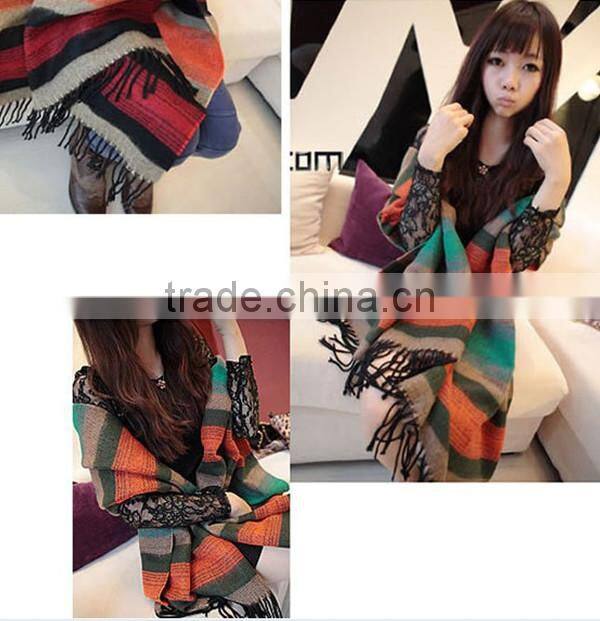 Hot sales different colors choice fashion design fake cashmere plaid pattern design scarf with tassel warm fashion scarf