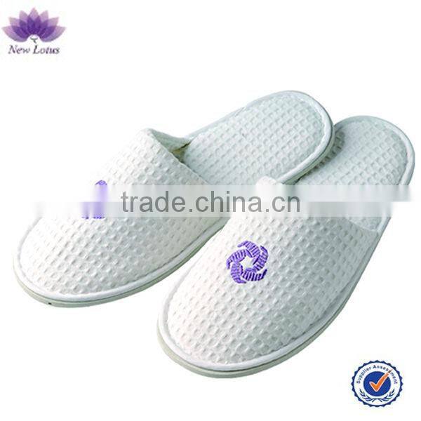 Hot sales high grade closed toe coloured hotel velvet disposable slipper