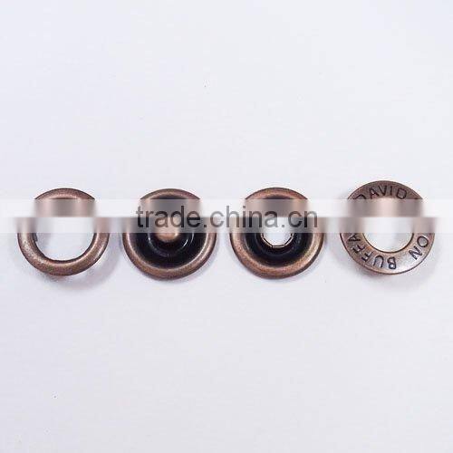 Garment accessory prong type snap buttons