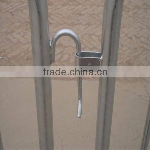 Hot dipped galvanized anping pedestrian metal traffic crowd control barrier