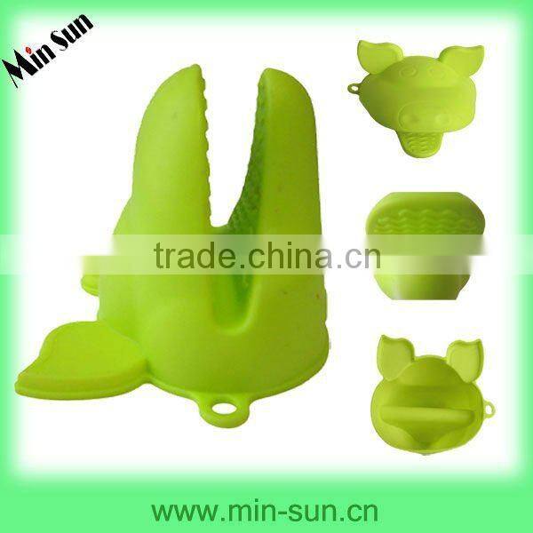 Heat resistant silicone baby bottle cover
