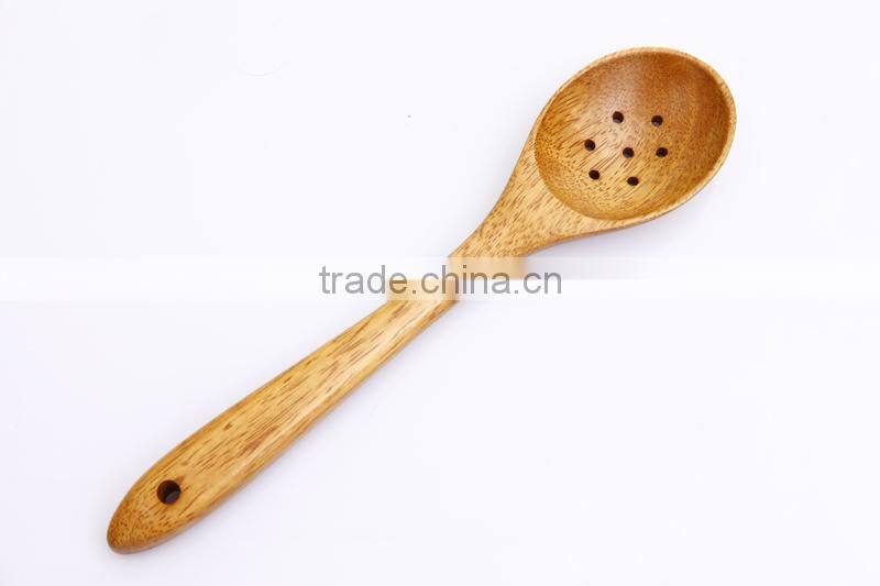 kitchen biodegradable wood slotted spoon with hole