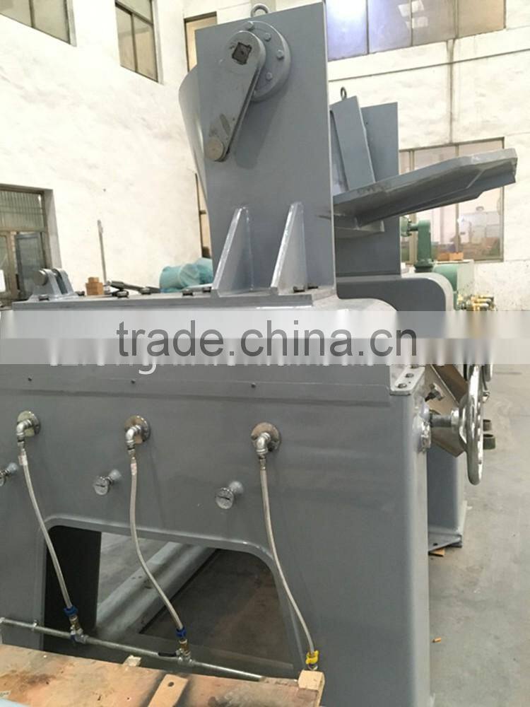 Longxin Professional Manual Three Roller Mill for High Viscosity Materials (SG16)