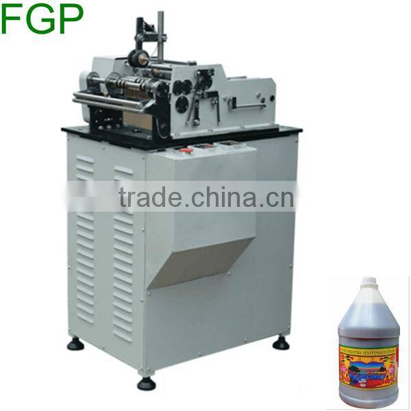 Hot melt glue metal, plastic, glass container labeling machine