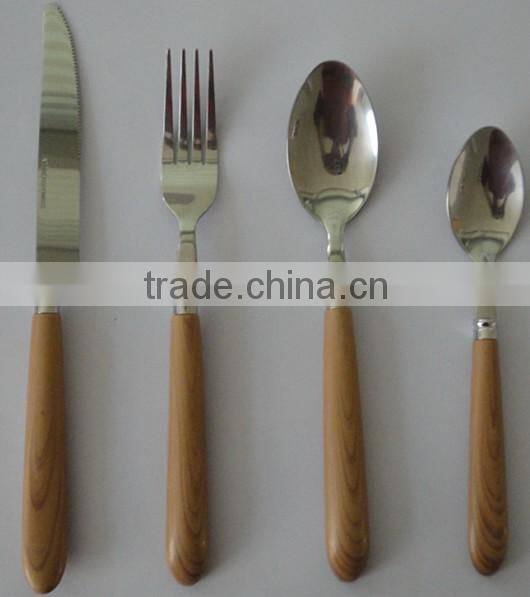 2014 new design wooden handle cutlery