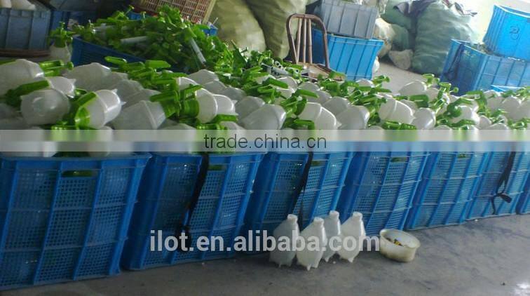1L manual plastic pressure sprayer for home and garden