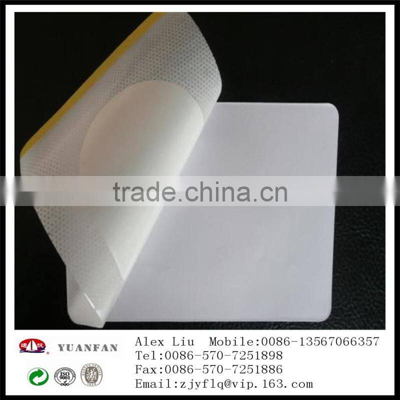 The hospital infusion Non-woven tape used to stop the bleeding