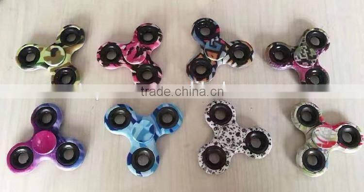 2017 New EDC Tri-Spinner Fidget Toys Camouflage Pattern Hand Spinner
