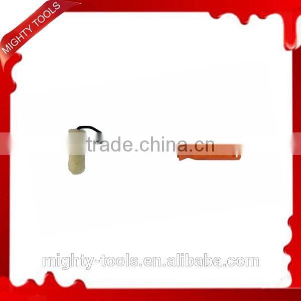 Popular Design Plastic Handle Polyester Fiber Cover Professional Painting Roller
