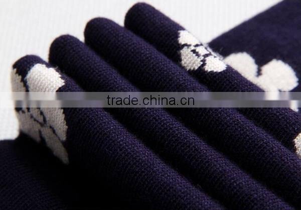 Jacquard Knitted Allover Flower Pcrew Neck Men Cardigan Sweater