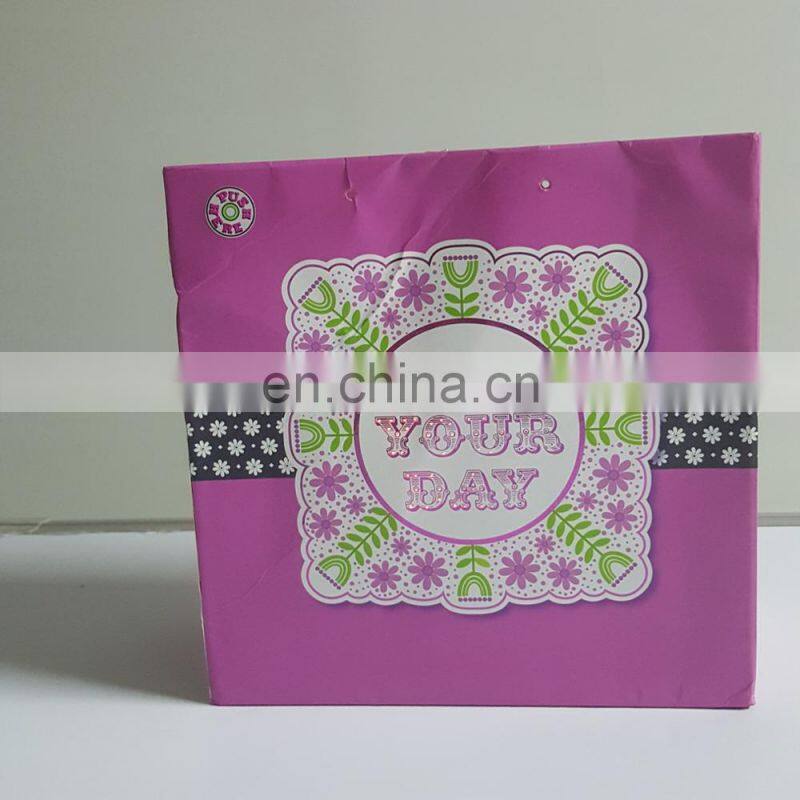 Lighting Up Gift Bag in a Special Time with Your Cheap and Easy Way