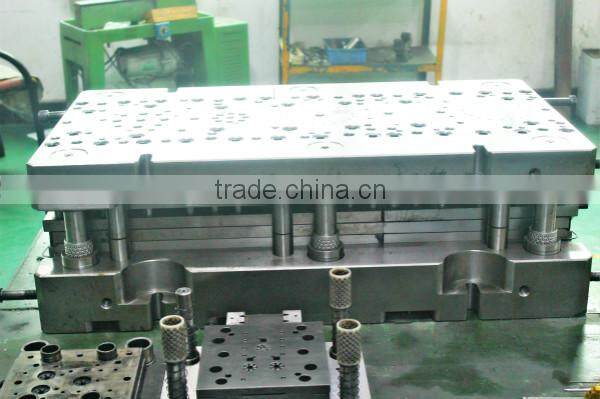 mold for universal lamination