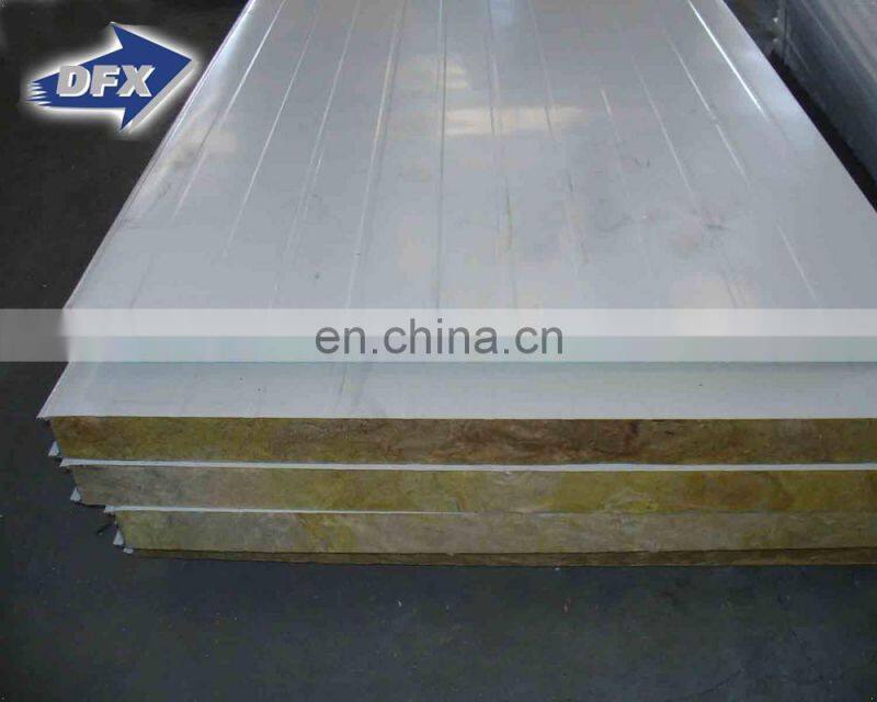 China cheap multi-colored fiber glass wool insulated roof sandwich panel for steel building facade