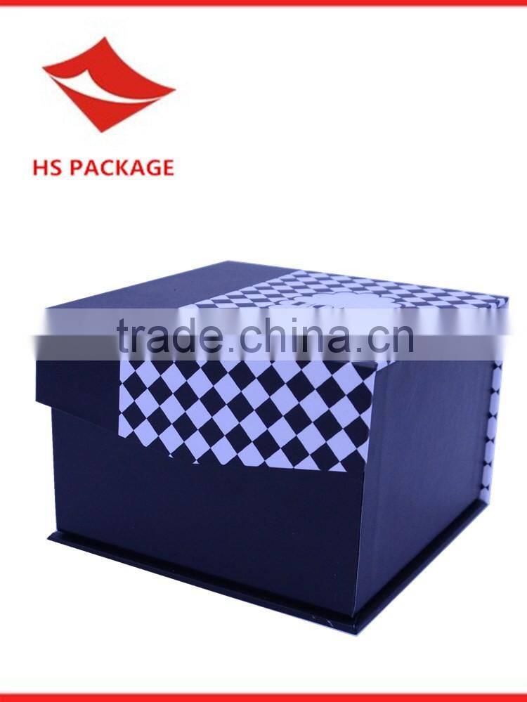 Flip-open nesting paper gift box with magnet