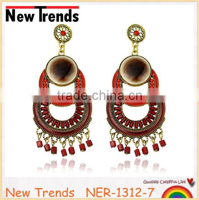 Big circle studs earrings with small acrylic beads