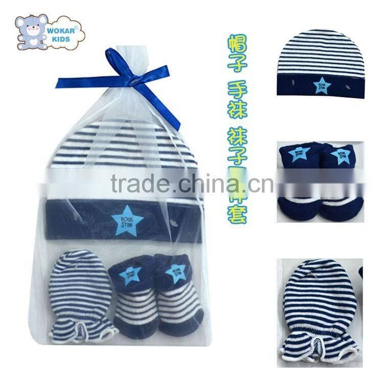 Infants & Toddlers Age Group Unisex Baby Cap Mittens Gift Set