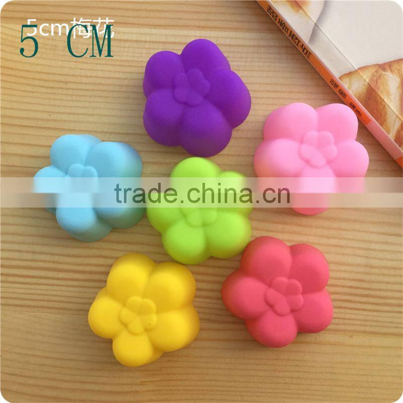 CTBED086 Cavity Silicone Blossom Muffin, Brownie, Cornbread, Cheesecake, Panna Cotta, Pudding, Jello Shot Cake and Soap Mold