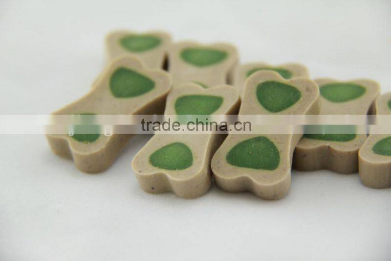 animal feeds (dental pieces shaped double-heart)