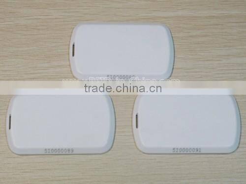 Low Cost GPS RFID Tag with High Performance for Vehicle Tracking