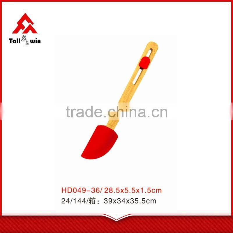 Long handle silicone spatula with wooden handle