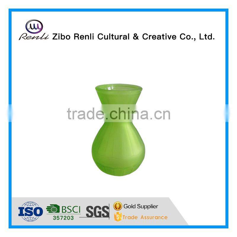 Green Frosted Art Glass Flower Vase for Tea Table Decoration