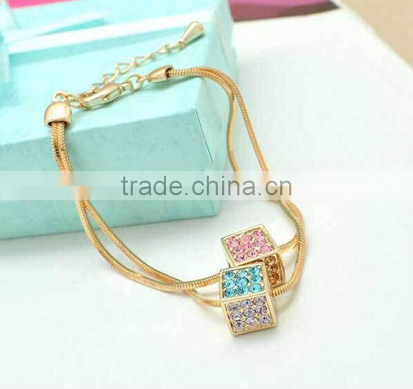 The new temperament square with colorful bracelet gold bracelet